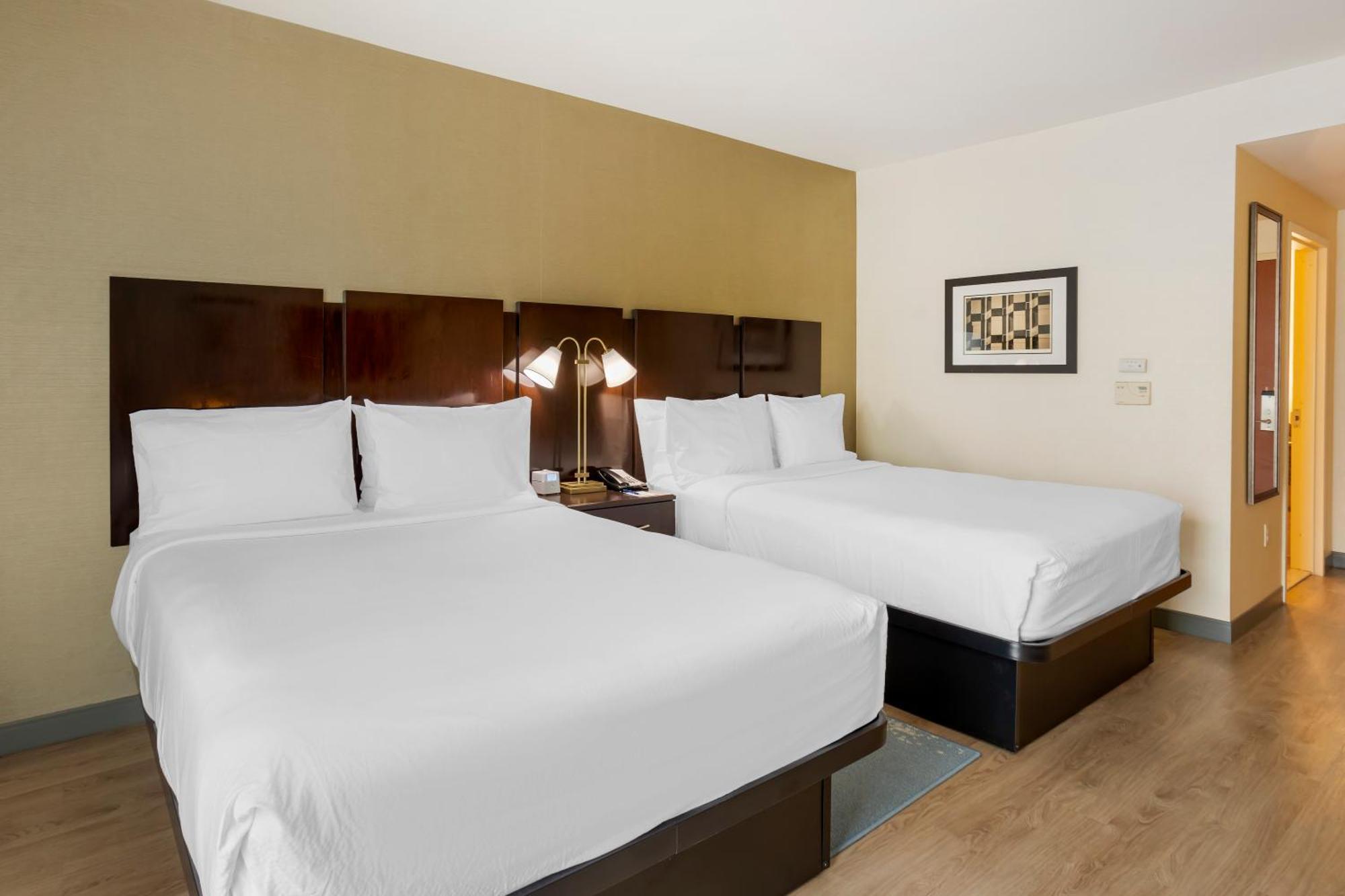 Inn The Prussia Hotel, Bw Signature Collection By Western King of Prussia